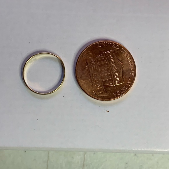 10k Gold half pinky band ring or child’s ring.marked and tested dainty in size. - Picture 5 of 5